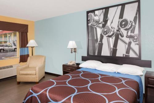 Super 8 By Wyndham Sarasota Near Siesta Key Motell Rum bild